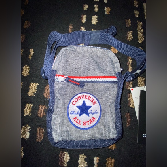 Small Converse Crossbody Bag - Picture 2 of 3